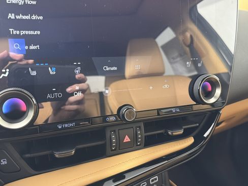 New 2026 Lexus NX 350h AWD w/ Premium Package image 17