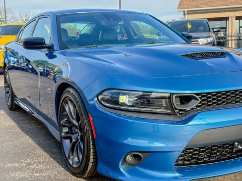 Used 2023 Dodge Charger Scat Pack w/ Plus Group RWD image 3