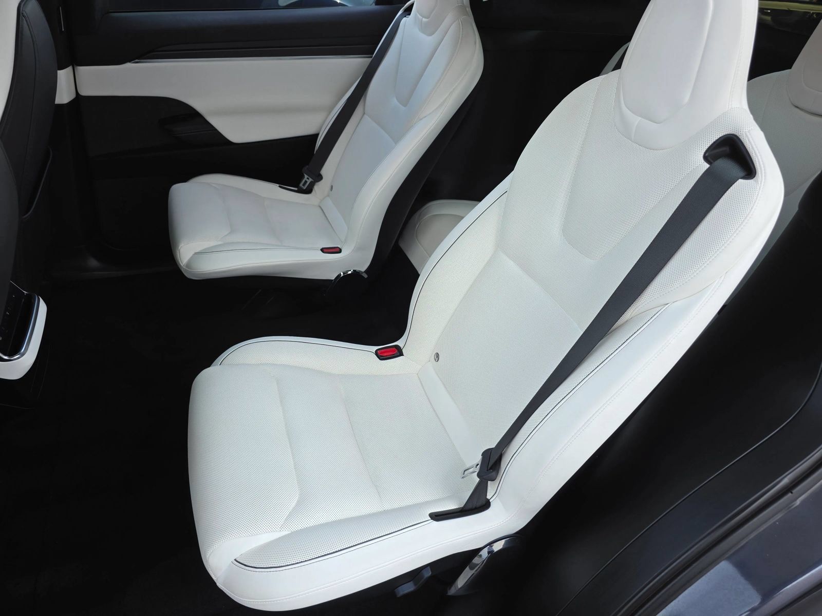 Used 2022 Tesla Model X Plaid AWD/4WD image 36