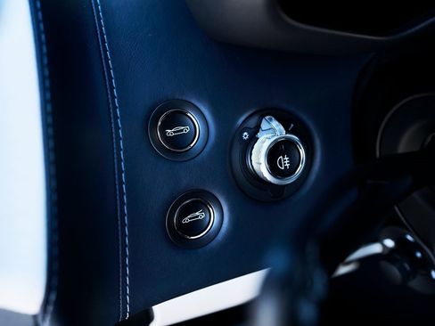 Used 2022 McLaren GT image 46