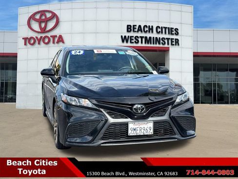 Certified 2024 Toyota Camry SE w/ Convenience Package FWD image 3