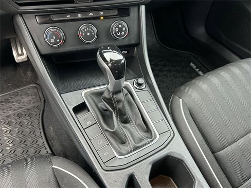 Used 2023 Volkswagen Jetta Sport image 22