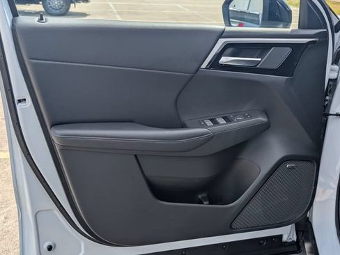 New 2026 Mitsubishi Outlander LE FWD image 10
