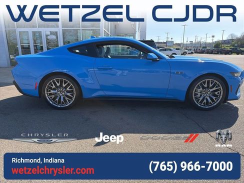 Used 2024 Ford Mustang GT Premium RWD image 7