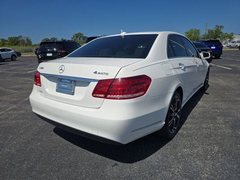Used 2014 Mercedes-Benz E 350 4MATIC Sedan image 4