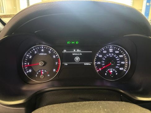 Used 2023 Kia Forte GT-Line w/ GT-Line Premium Package FWD image 4