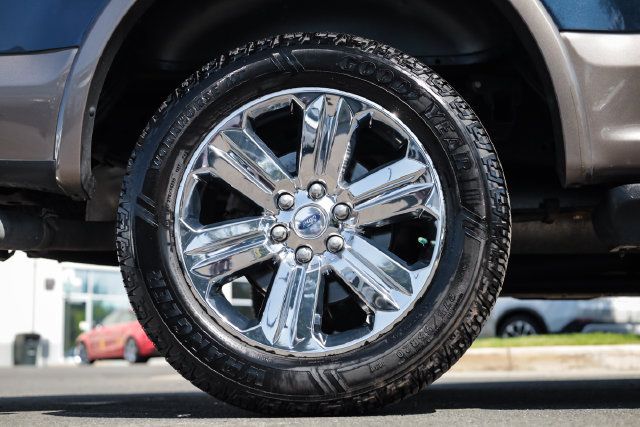 Used 2018 Ford F150 Lariat w/ Equipment Group 502A Luxury AWD/4WD image 13