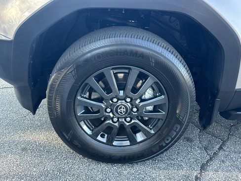 Used 2025 Toyota Land Cruiser 1958 image 12