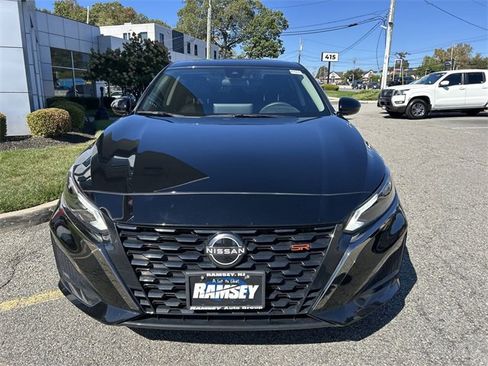 Certified 2024 Nissan Altima 2.5 SR w/ SR Premium Package image 3