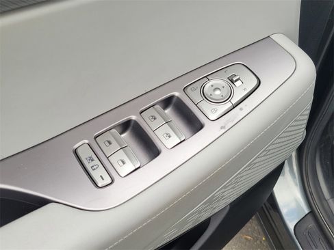 Used 2024 Hyundai Palisade SEL image 16