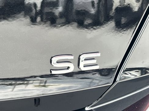 New 2025 Volkswagen Jetta SE image 11