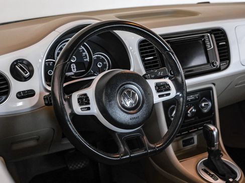 Used 2016 Volkswagen Beetle 1.8T SE FWD image 13