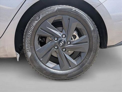 Used 2021 Hyundai Elantra SEL w/ Cargo Package FWD image 23