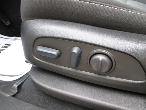 Used 2023 Chevrolet Blazer LT w/ LPO, Floor Liner Package image 15