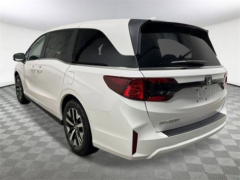 New 2026 Honda Odyssey EX-L image 4