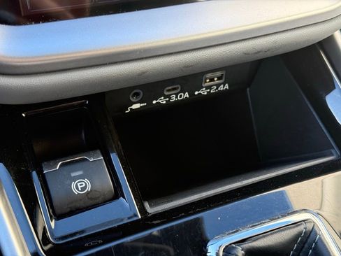 Certified 2025 Subaru Legacy Premium AWD/4WD image 17