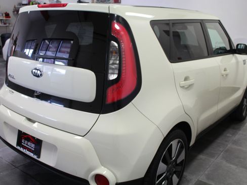 Used 2016 Kia Soul ! w/ Umber Package 1 image 6