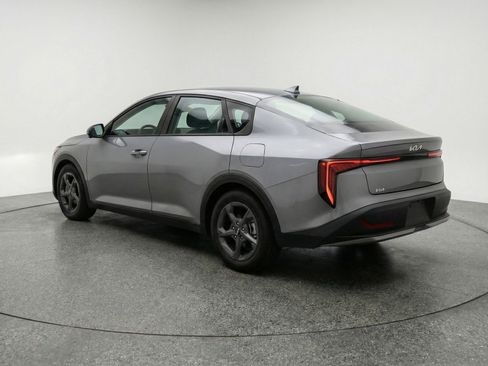 Used 2025 Kia K4 FWD image 6