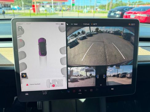 Used 2023 Tesla Model Y Performance image 18