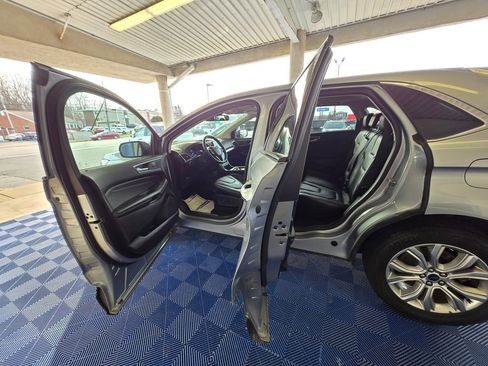 Used 2022 Ford Edge Titanium w/ Equipment Group 301A image 24