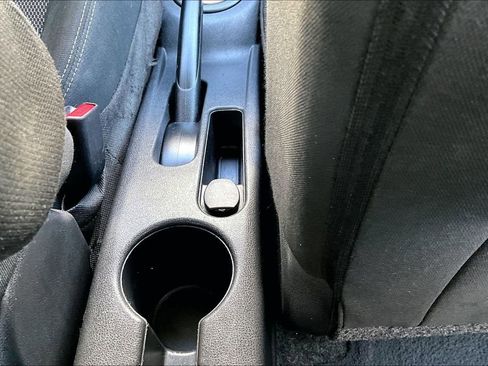 Used 2019 Nissan Versa SV w/ SV Special Edition Package image 11