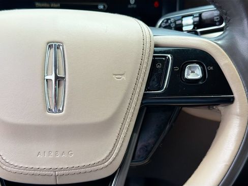 Used 2021 Lincoln Aviator Grand Touring w/ Elements Package Plus AWD/4WD image 22