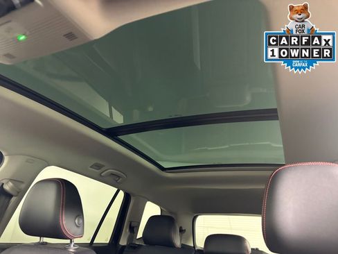 Used 2025 Volkswagen Atlas Peak Edition SE image 22