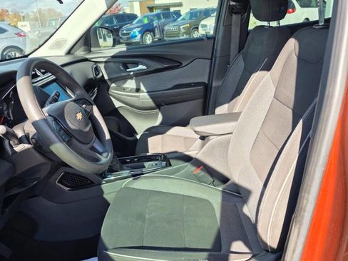 Used 2021 Chevrolet TrailBlazer LS image 15