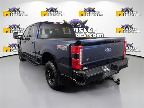 Used 2023 Ford F250 XLT w/ XLT Premium Package image 7