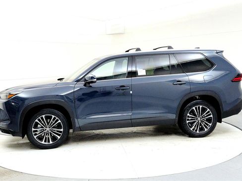 New 2026 Toyota Grand Highlander AWD Hybrid image 3