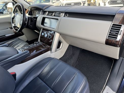 Used 2017 Land Rover Range Rover Autobiography image 39