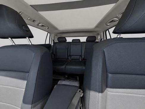 Used 2020 Volkswagen Tiguan SE w/ Panoramic Sunroof Package AWD/4WD image 15