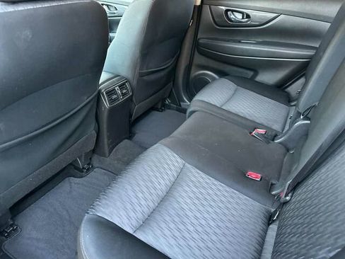 Used 2020 Nissan Rogue S w/ Special Edition Package image 15