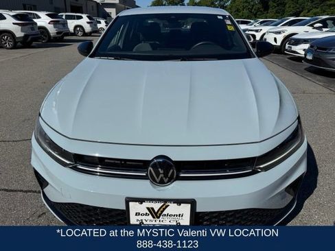 Certified 2025 Volkswagen Jetta Sport FWD image 2