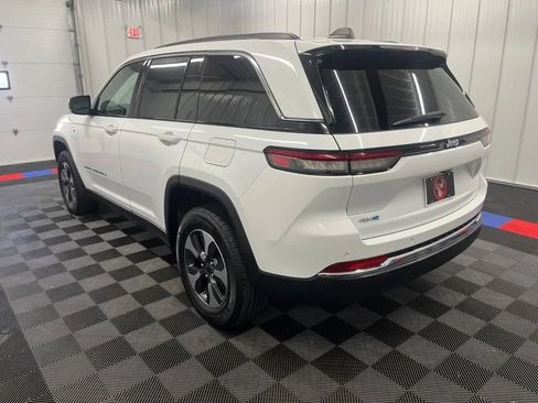 Used 2023 Jeep Grand Cherokee 4WD 4xe image 7