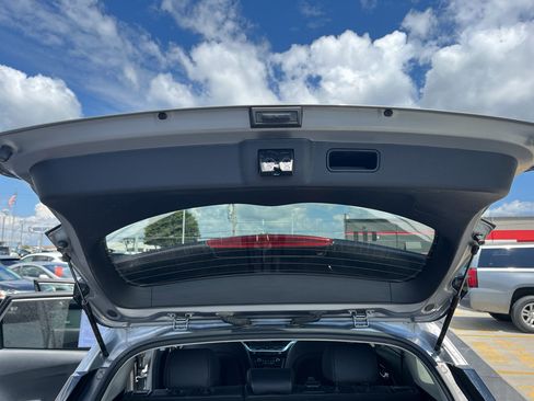 Used 2022 Kia Niro EX Premium FWD image 37