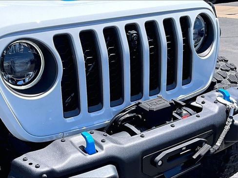Used 2023 Jeep Wrangler Unlimited Rubicon 4xe w/ Steel Bumper Group AWD/4WD image 30