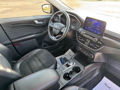 Used 2021 Ford Escape SEL w/ SEL Stealth AWD Package image 13