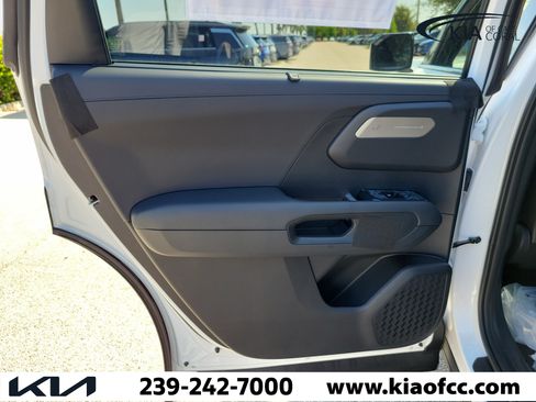New 2027 Kia Telluride EX w/ Towing Package FWD image 15