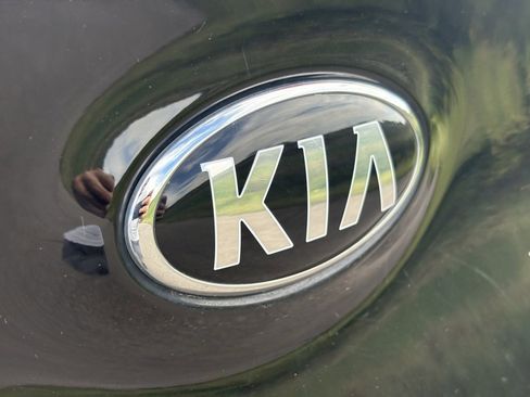 Used 2021 Kia Sportage LX image 10