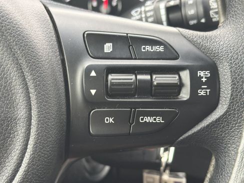 Used 2016 Kia Sorento FWD image 28