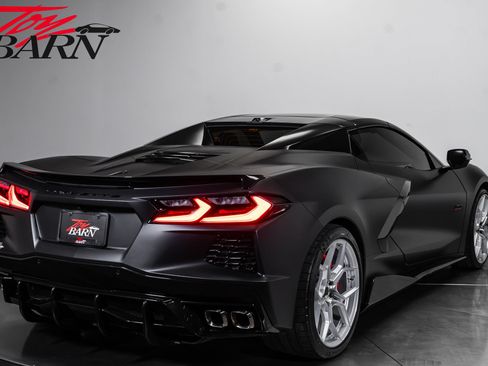 Used 2023 Chevrolet Corvette Stingray Preferred Conv w/ Z51 Performance Package RWD image 13