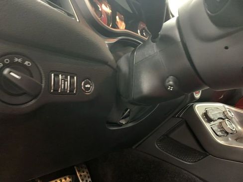 Used 2016 Dodge Challenger SRT Hellcat image 16