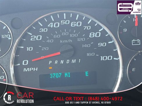Used 2024 Chevrolet Express 3500 LT w/ LT Preferred Equipment Group RWD image 22