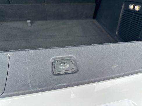 Used 2025 Ford Expedition Max Platinum AWD/4WD image 37