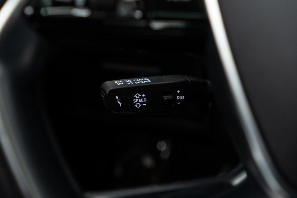 Used 2024 Audi Q8 e-tron Premium AWD/4WD image 20