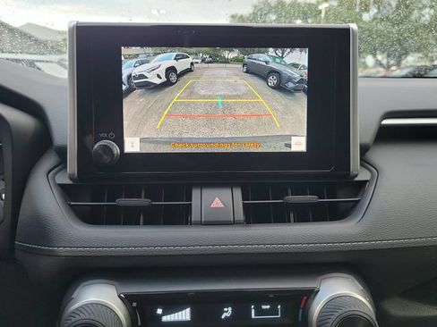 Used 2025 Toyota RAV4 LE FWD image 20