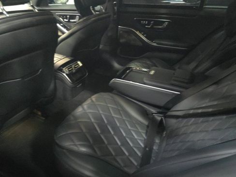 Used 2022 Mercedes-Benz S 580 4MATIC Sedan image 6