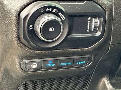 Used 2023 Jeep Wrangler Unlimited w/ Convenience Group image 26