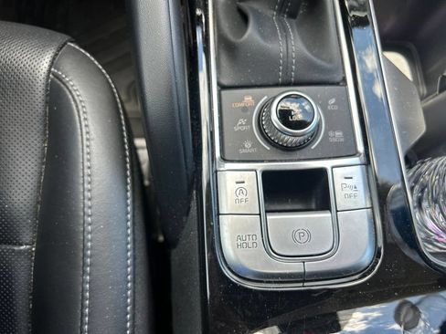 Certified 2022 Kia Telluride S AWD/4WD image 15